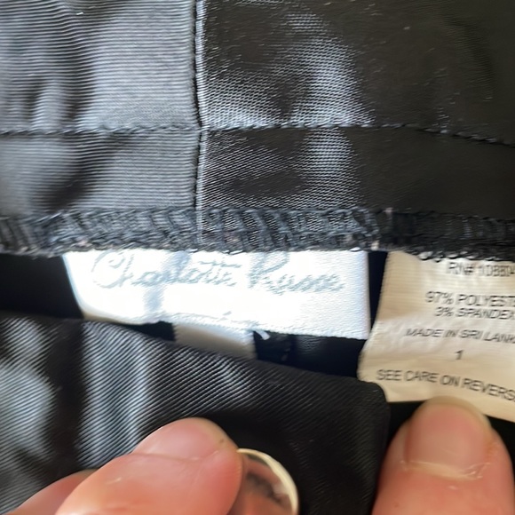 Elegant Black Satin Pants - Picture 3 of 7